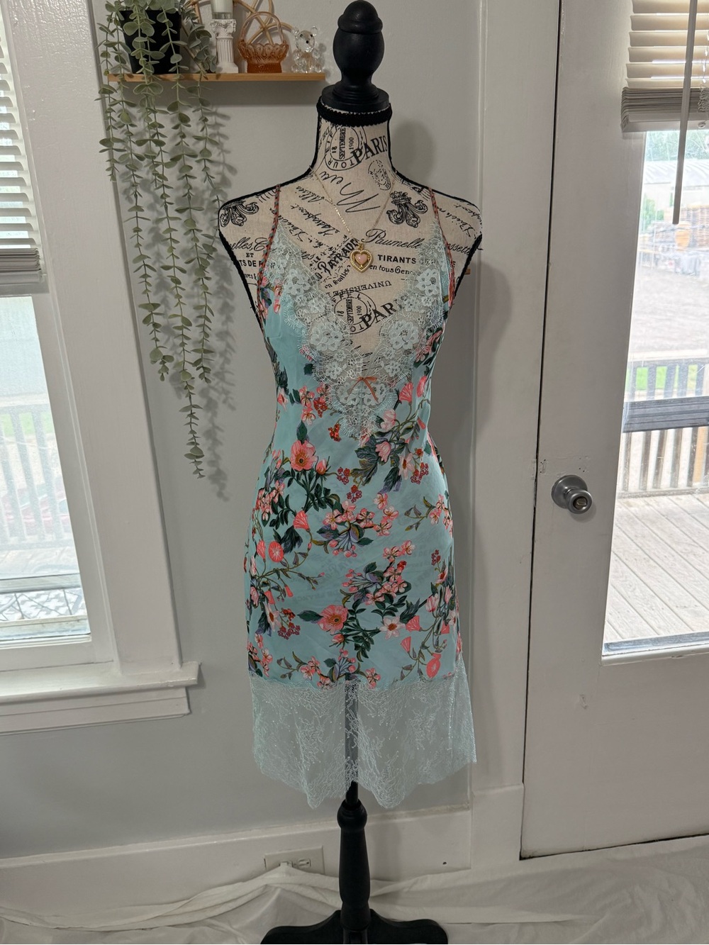 Victoria's Secret Y2K floral dress with geometric pattern straps & lace